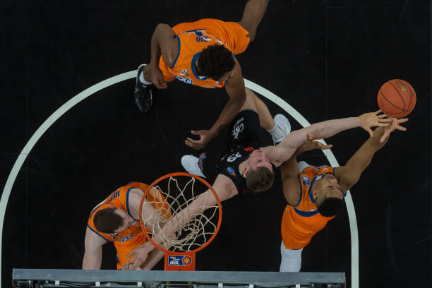 他的高速冲 他的高速冲